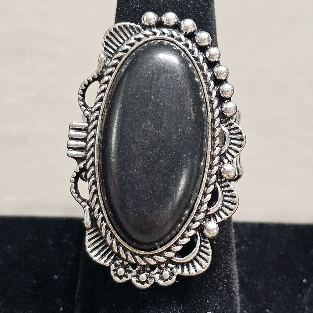 3/$10 Paparazzi Open Range Stretch Ring In Black